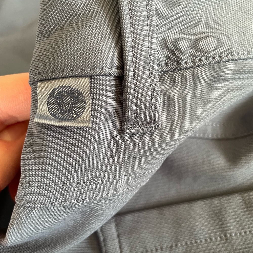 Lululemon Gray Athletic Pants - Subtle Logo